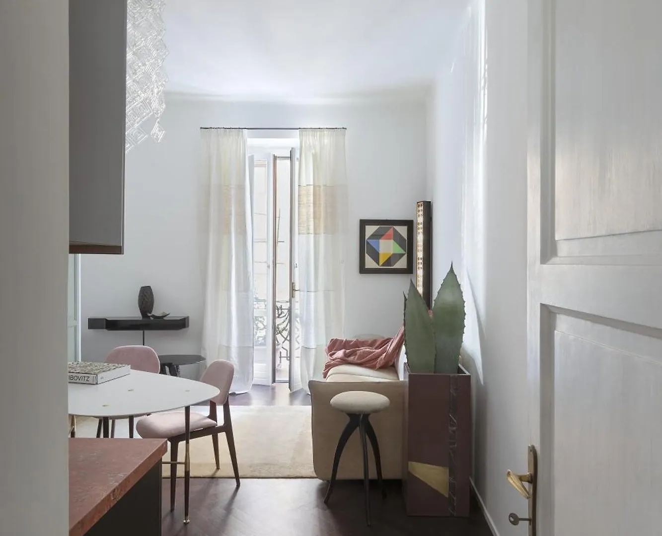 Sophisticated Milan Apartment With Italian Charm